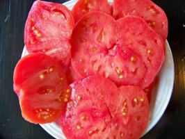 8 variedades incomuns e deliciosas de tomates