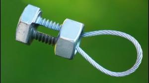 Como corrigir um cabo de metal rasgada - método de pesquisa