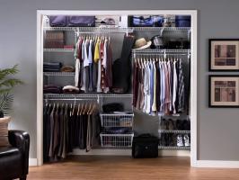 Surgiu a questão - como organizar o guarda-roupa, mesmo em um grande apartamento. 5 idéias legais.