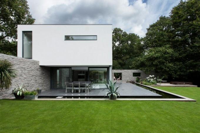 A casa no estilo do minimalismo