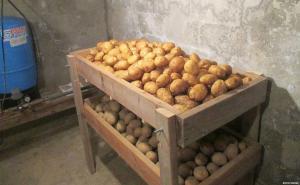 Como armazenar batatas no apartamento ea casa