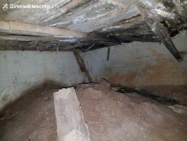 Repair (substituição) do piso de madeira na casa de campo